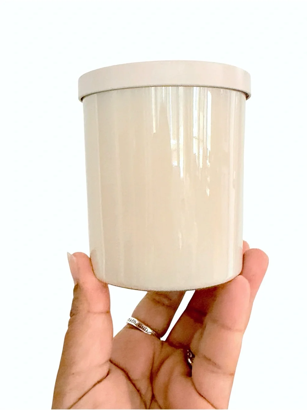 Leoben Company SANDALWOOD + MUSK Scented Candle - Cream